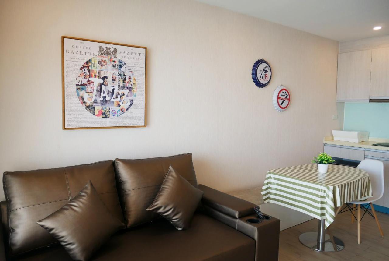 Seven Seas Resort Pattaya & Sofa Bed Csomtien-part Kültér fotó